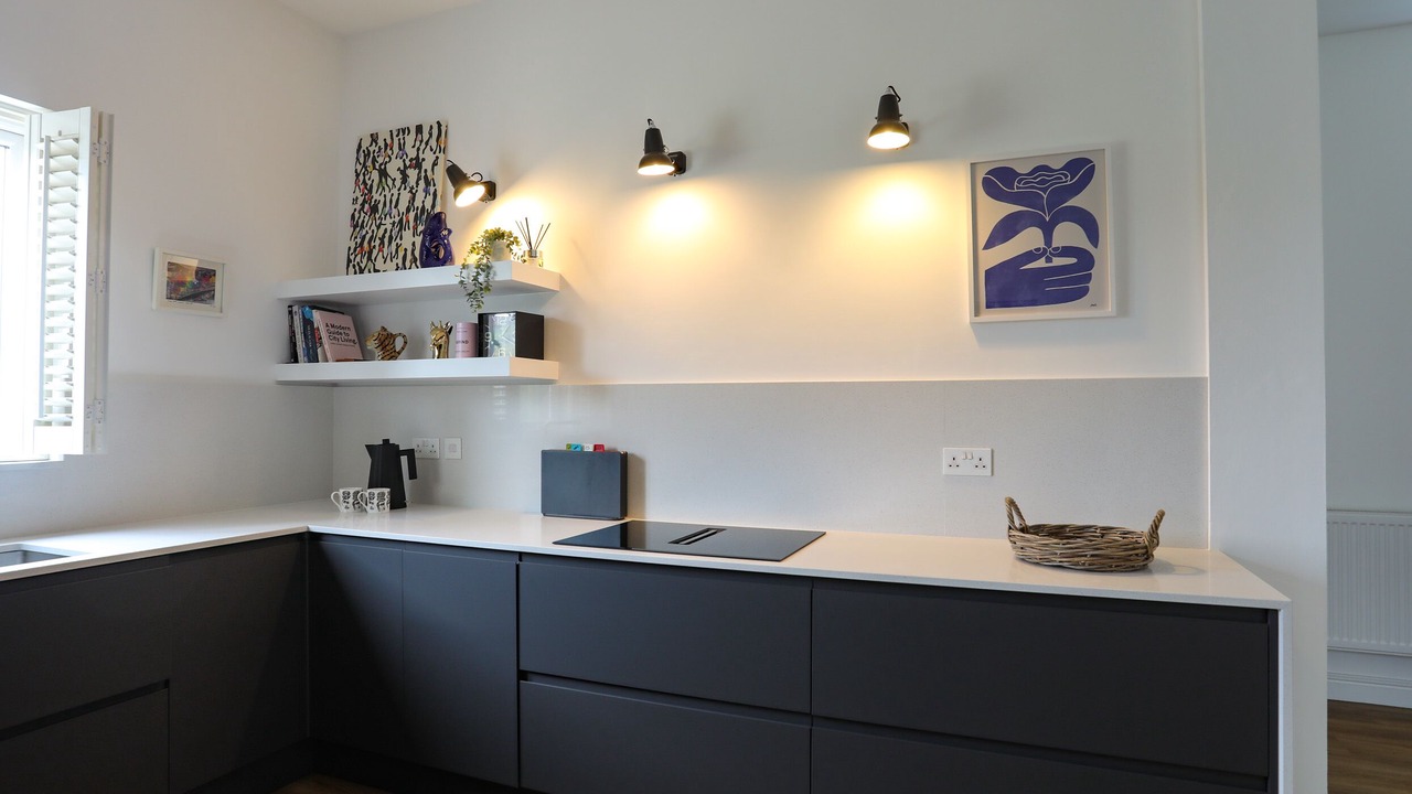 Photo of Kitchen in Henryd