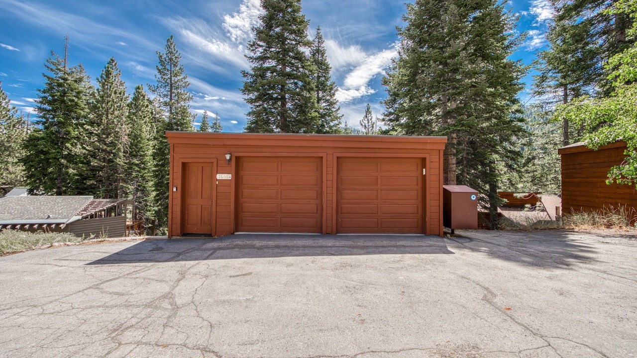 Photo of Outdoor in Alpine Meadows