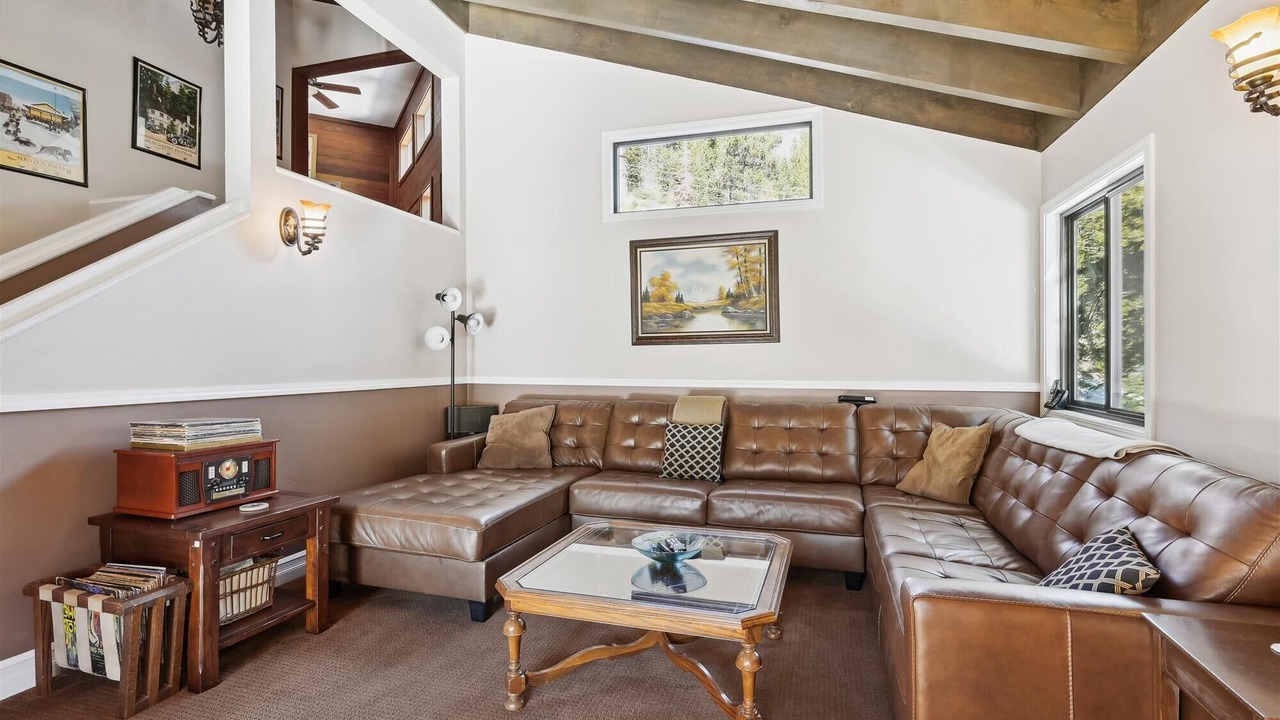 Photo of Livingroom in Alpine Meadows
