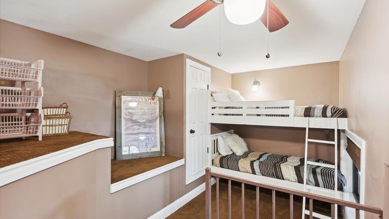 Photo of Bedroom in Alpine Meadows