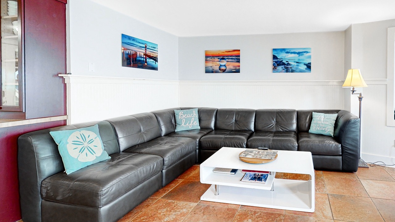 Photo of Livingroom in Oceanside