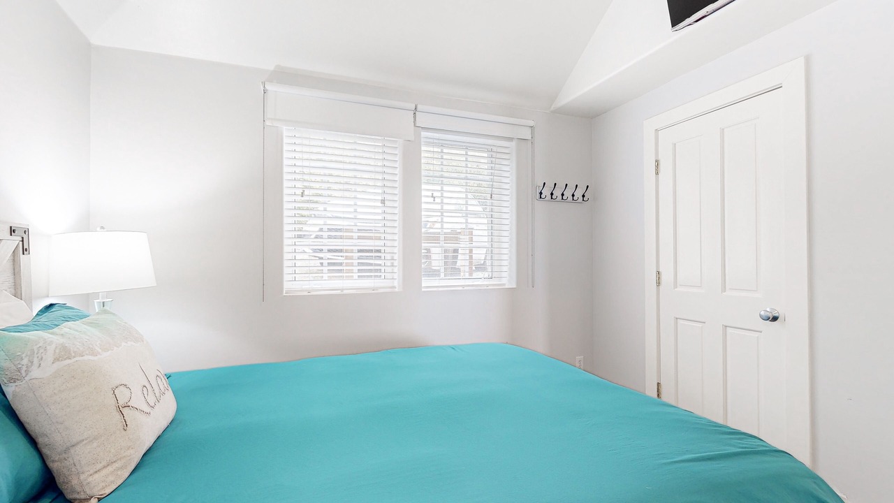 Photo of Bedroom in Oceanside
