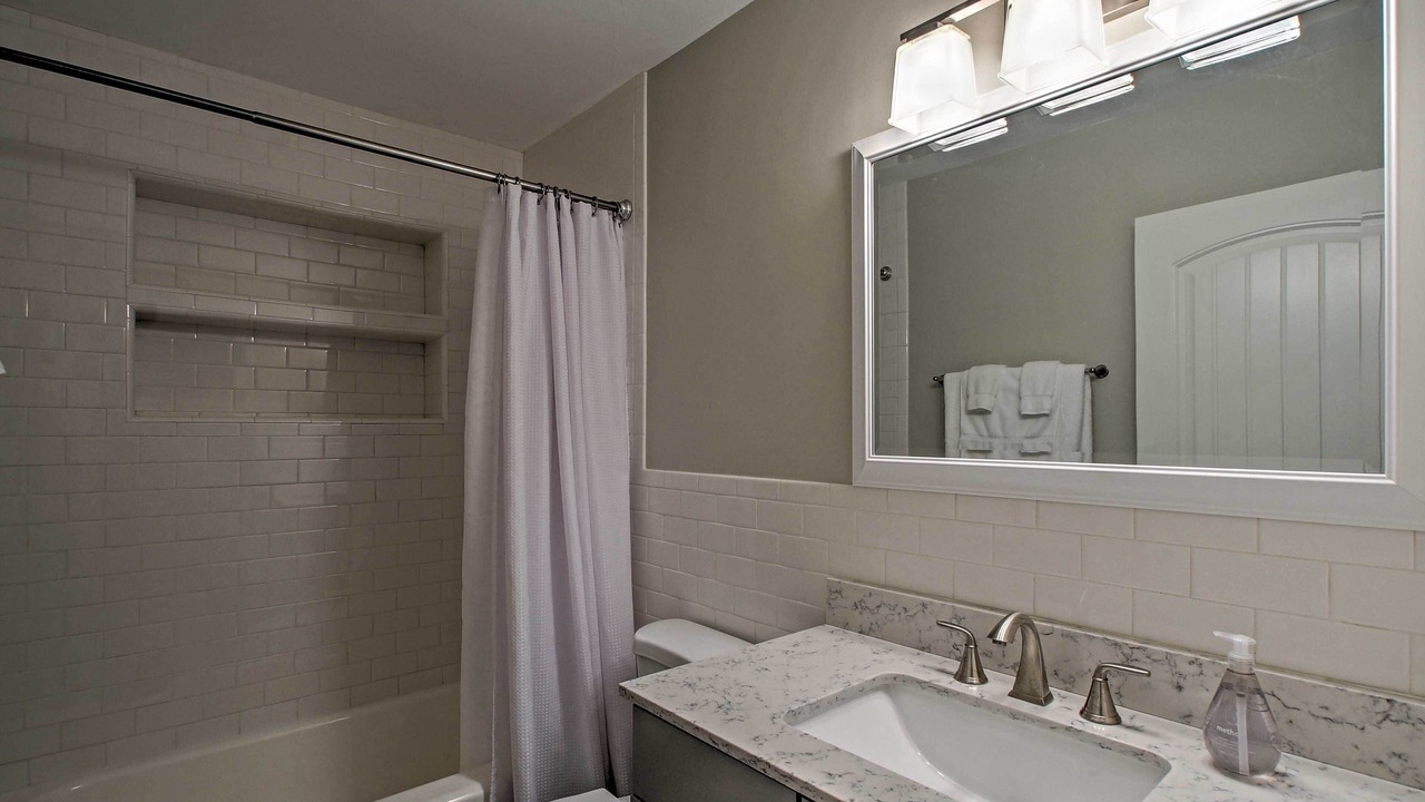 Photo of Bathroom in Arcadia Lite