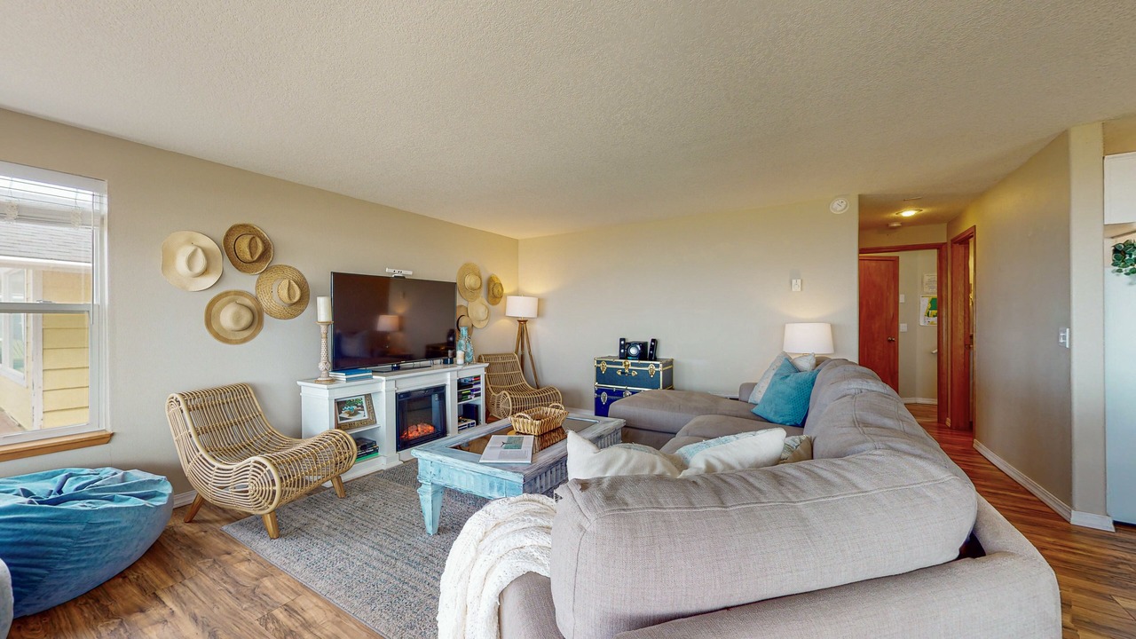 Photo of Livingroom in Rockaway Beach