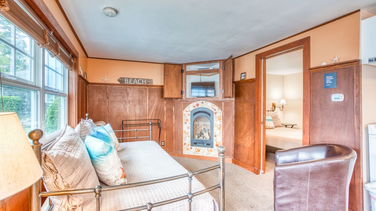 Photo of Bedroom in Downtown Cannon Beach