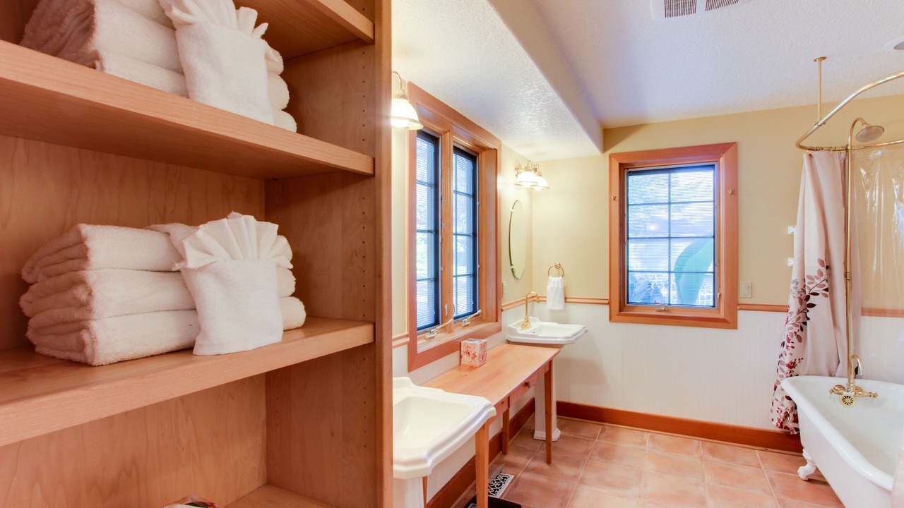 Photo of Bathroom in Downtown Cannon Beach