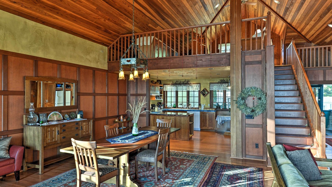 Photo of Bedroom in Port Orford