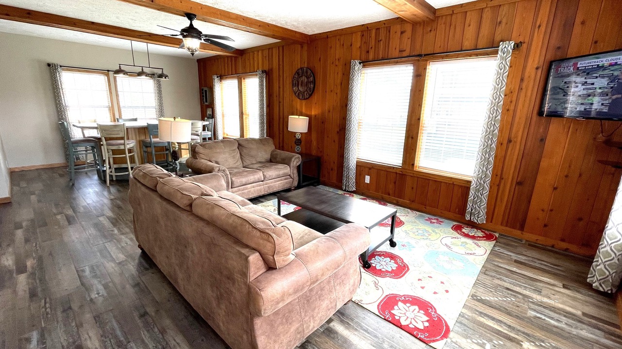 Photo of Livingroom in Spring Brook