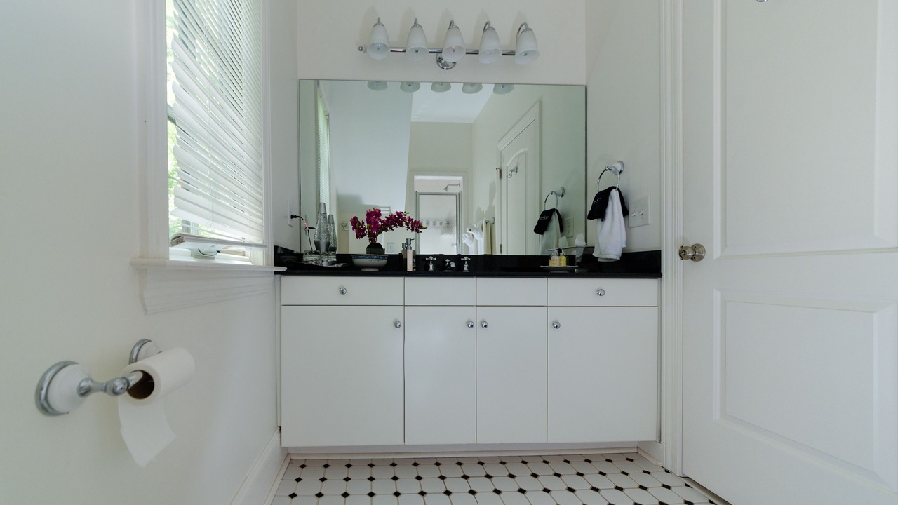 Photo of Bathroom in Hillsboro West End