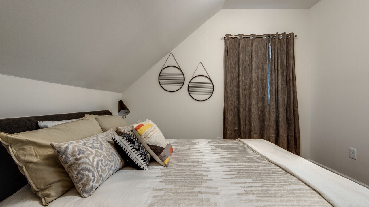 Photo of Bedroom in McFerrin Park