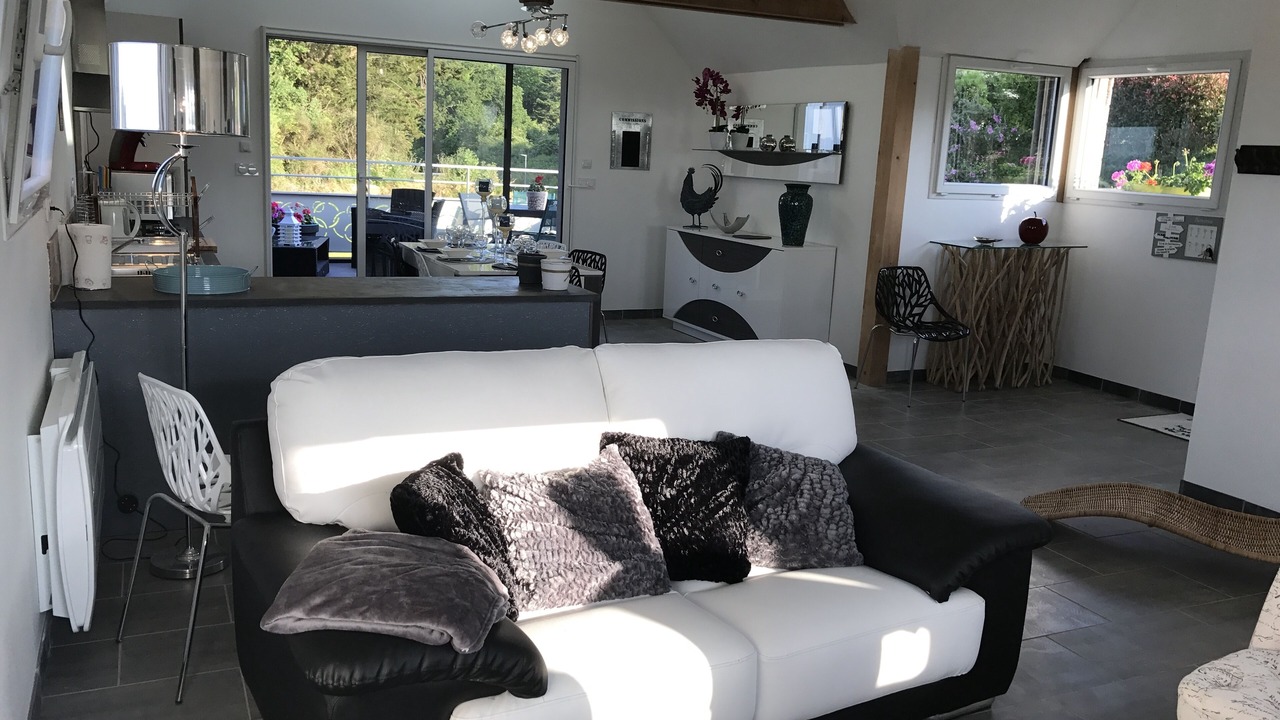 Photo of Livingroom in Tredrez-Locquemeau