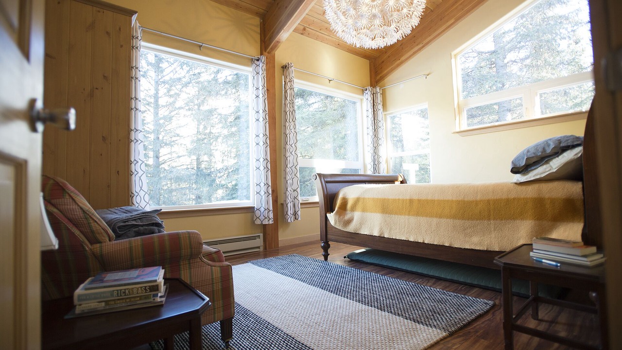Photo of Bedroom in Cooper Landing