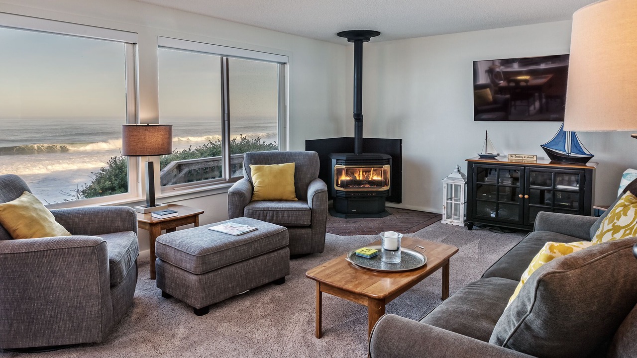 Photo of Livingroom in Gleneden Beach