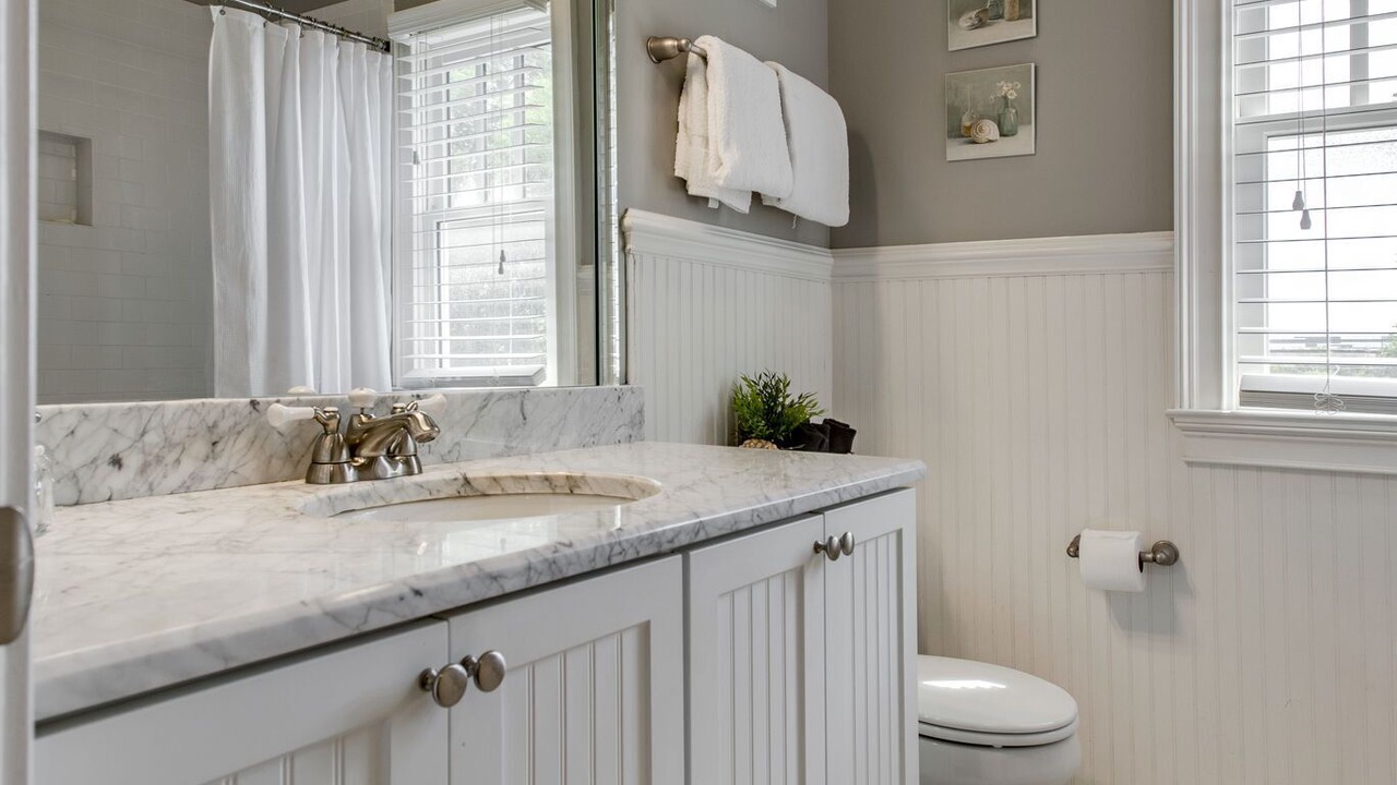 Photo of Bathroom in Hope Gardens