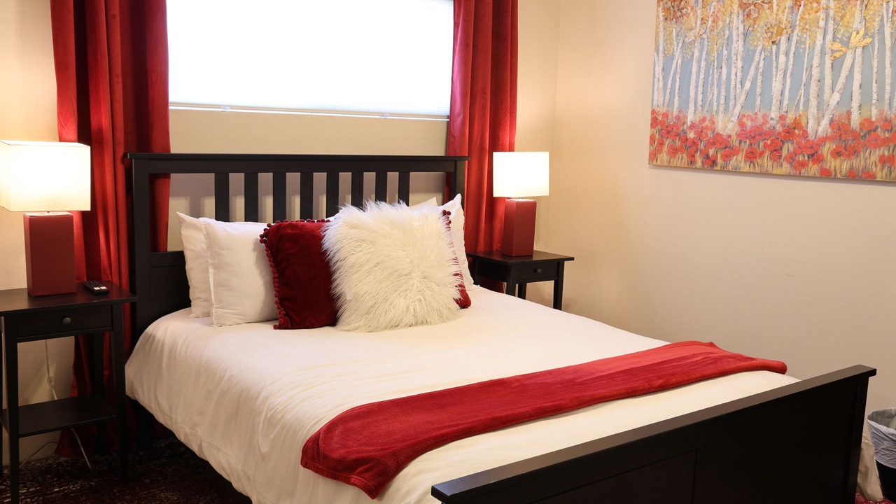 Photo of Bedroom in Sherwood Towne