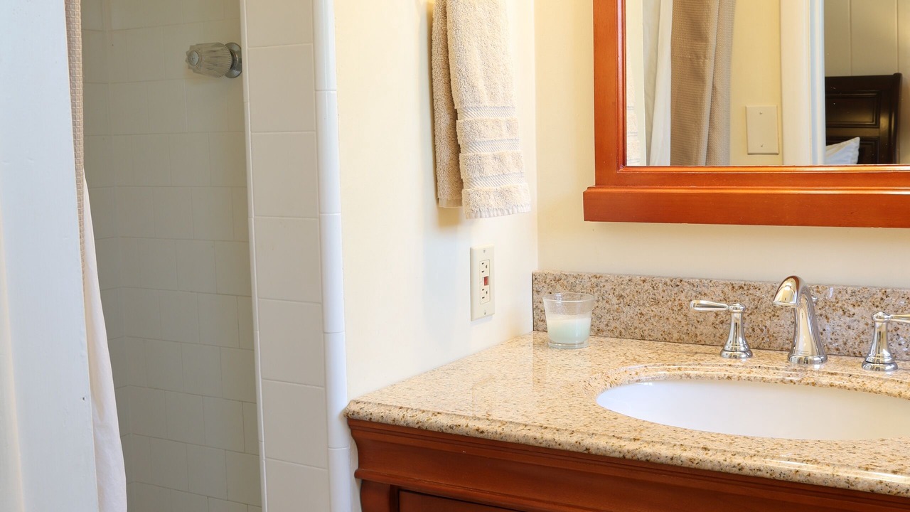 Photo of Bathroom in Sherwood Towne