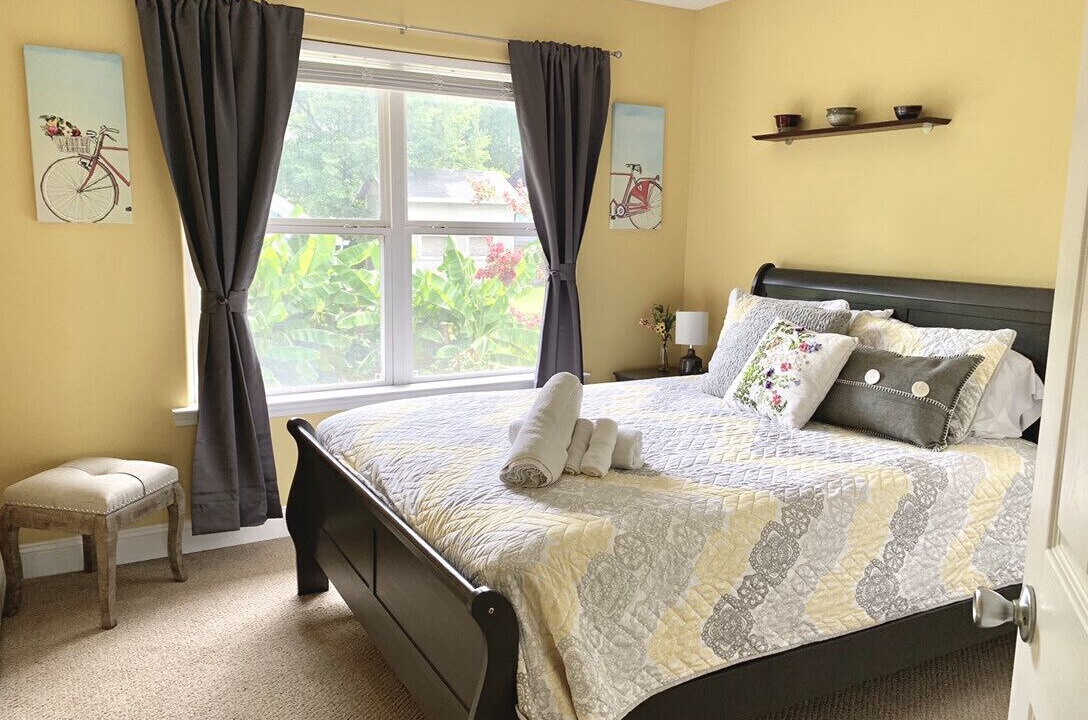 Photo of Bedroom in Historic Edgefield