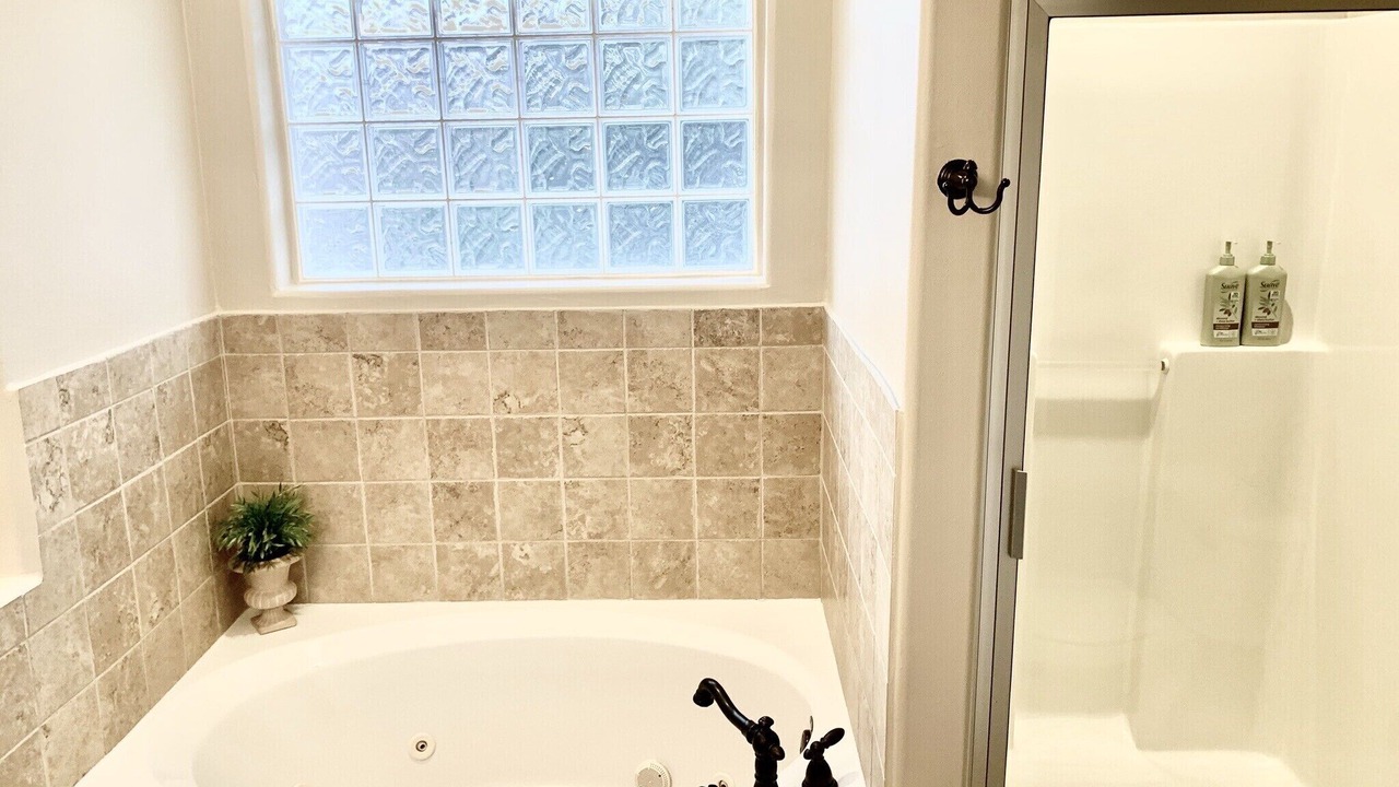 Photo of Bathroom in Historic Edgefield