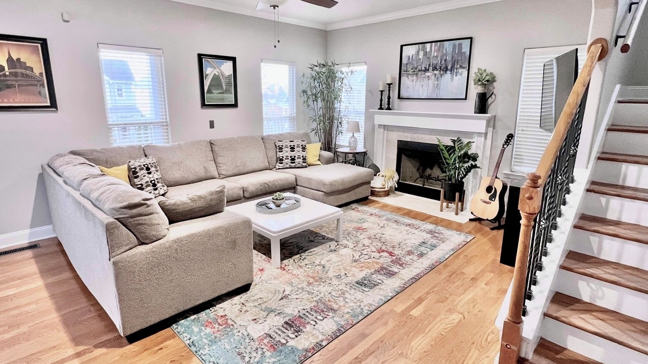Photo of Livingroom in Historic Edgefield