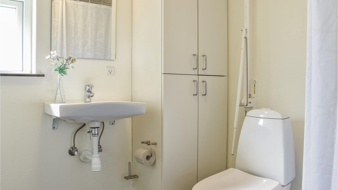 Photo of Bathroom in Spjald