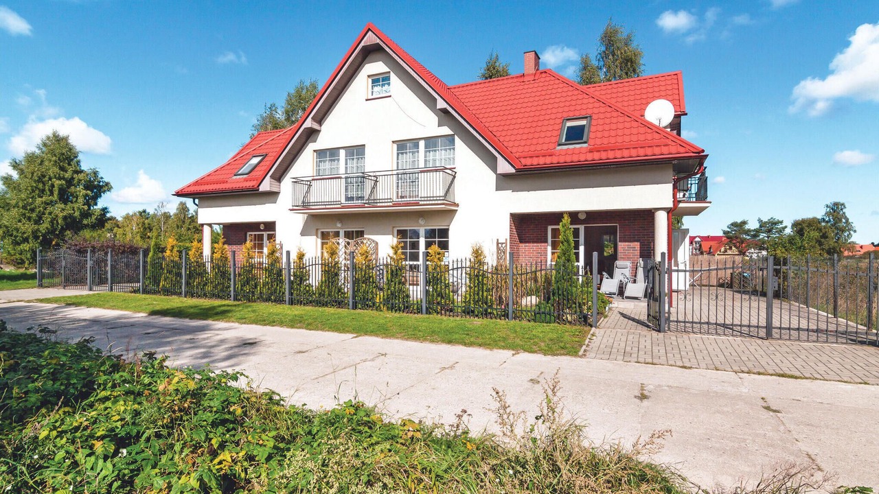 Photo of Outdoor in Rowy