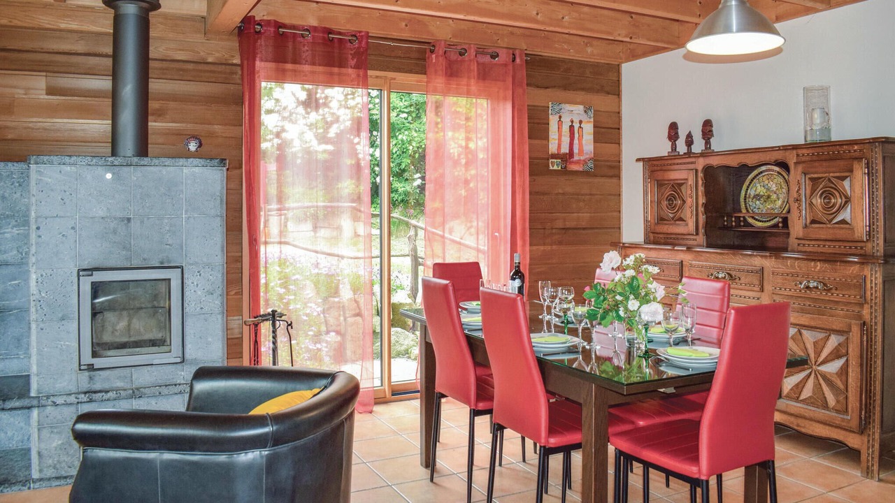 Photo of Bedroom in Plouneour-Trez