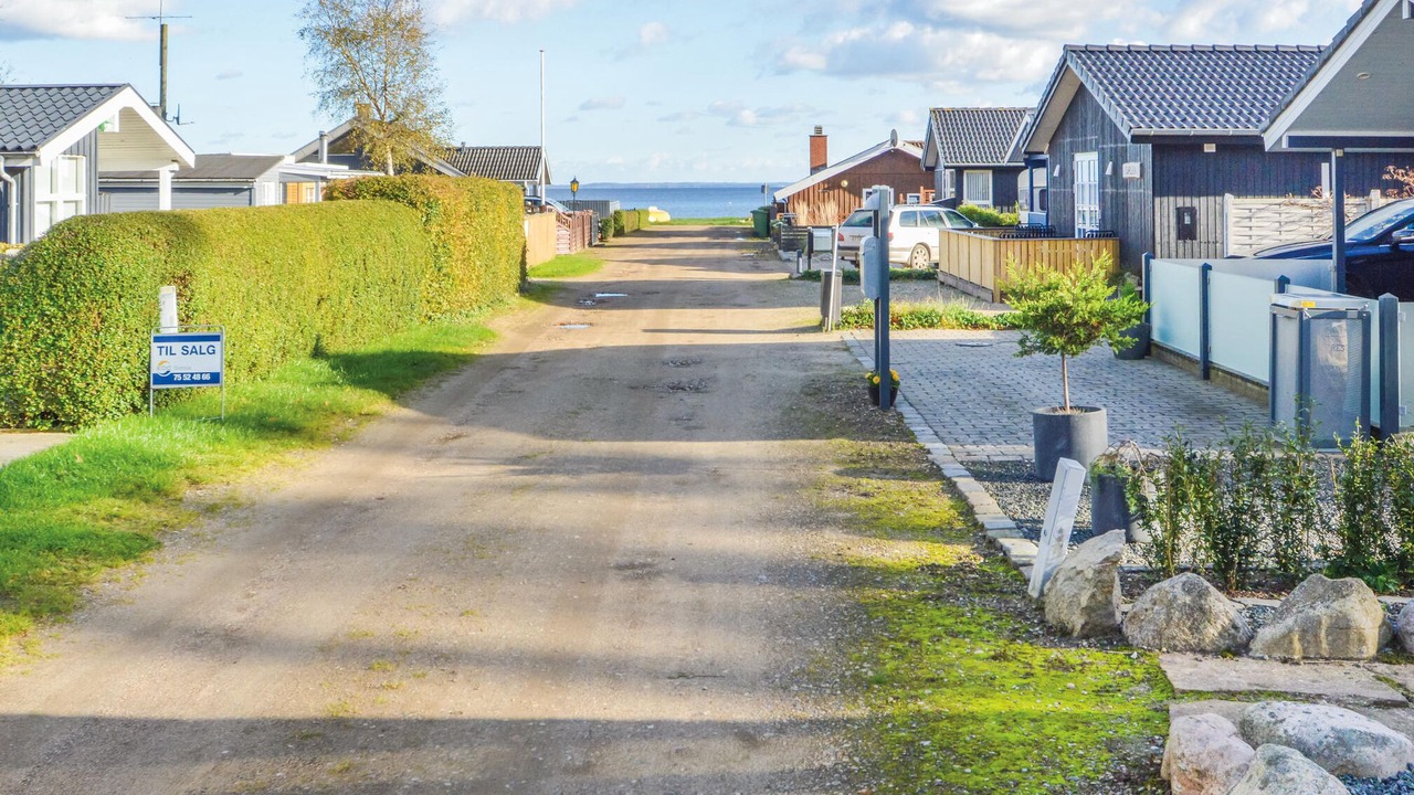 Photo of Others in Bjert