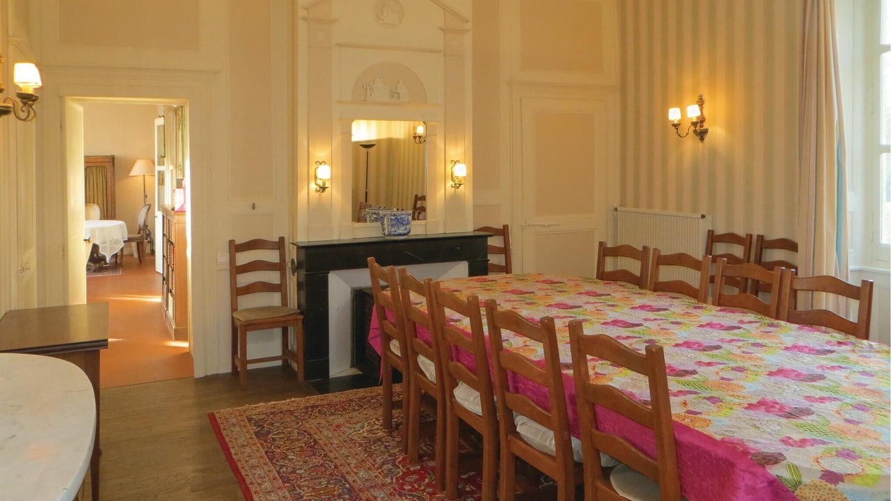 Photo of Bedroom in Saint-Michel-de-Chavaignes