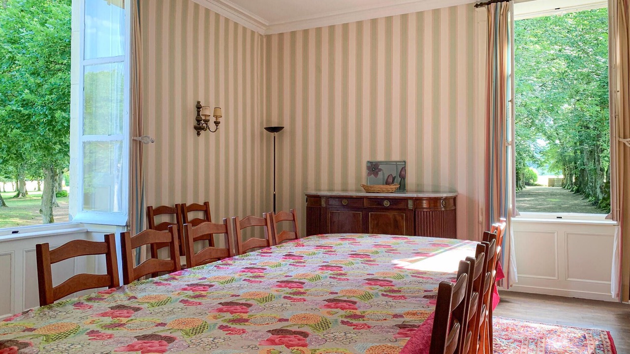 Photo of Bedroom in Saint-Michel-de-Chavaignes