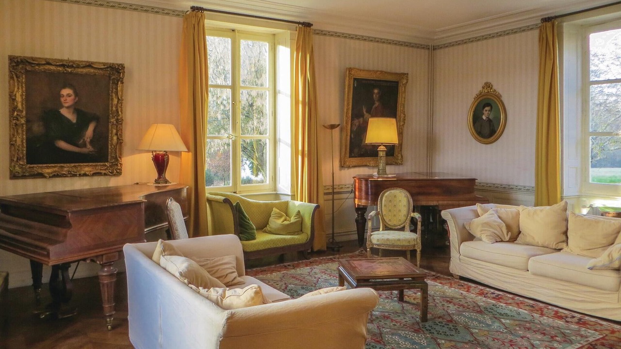 Photo of Bedroom in Saint-Michel-de-Chavaignes