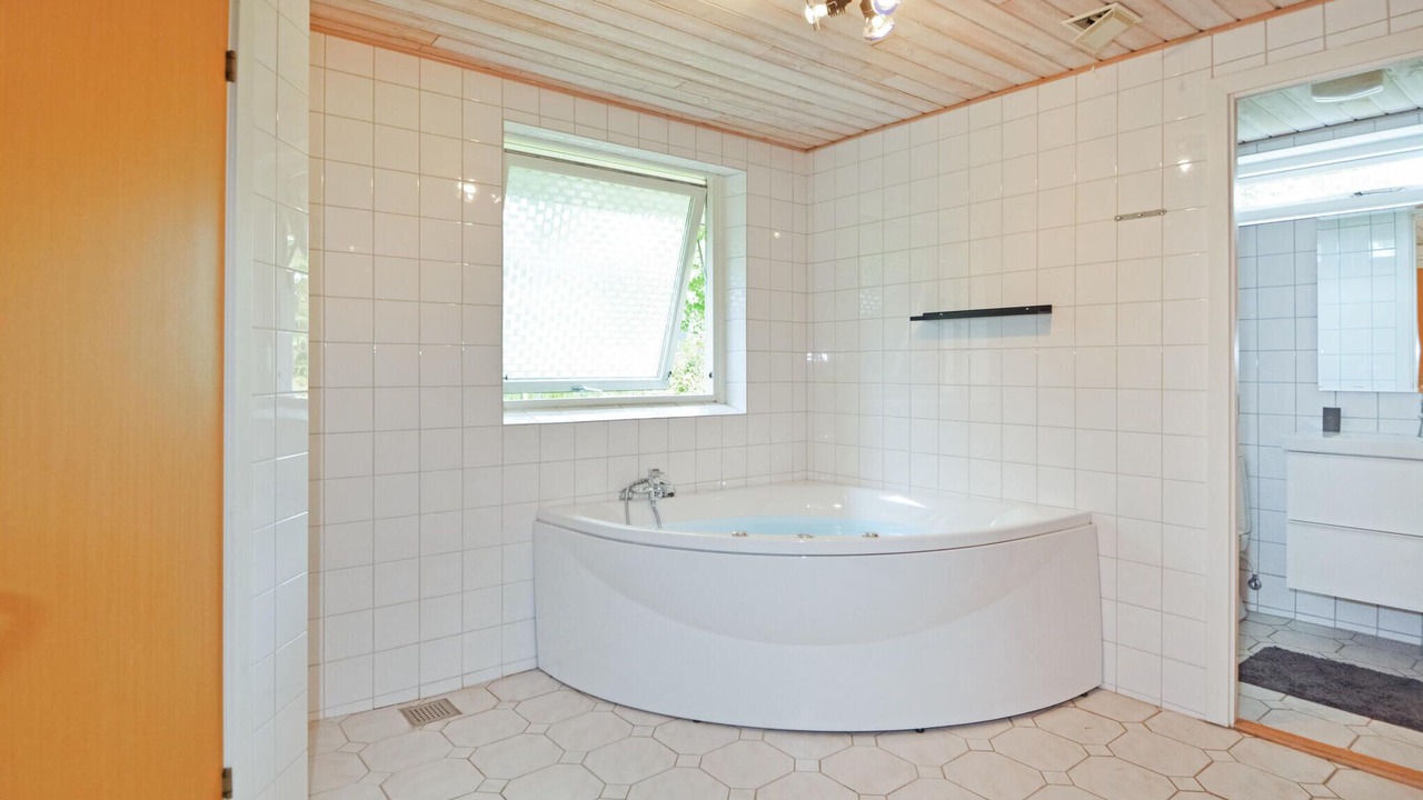 Photo of Bathroom in Saksild Strand