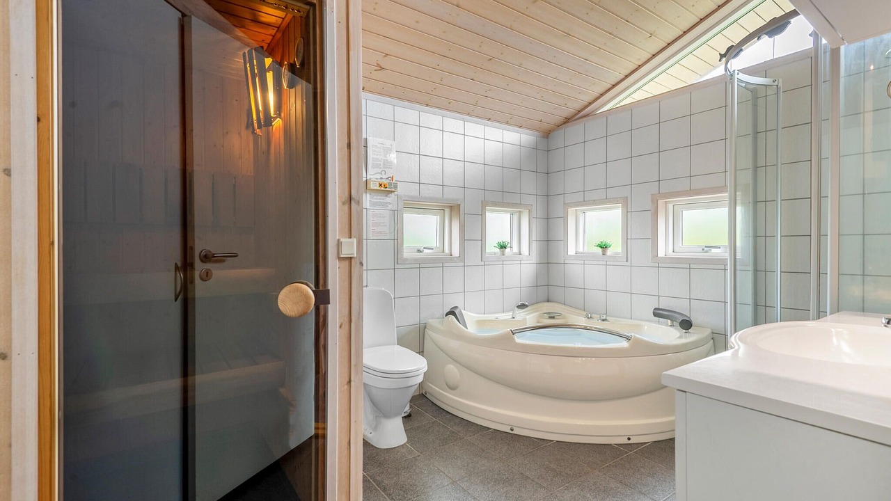 Photo of Bathroom in Rindby Strand