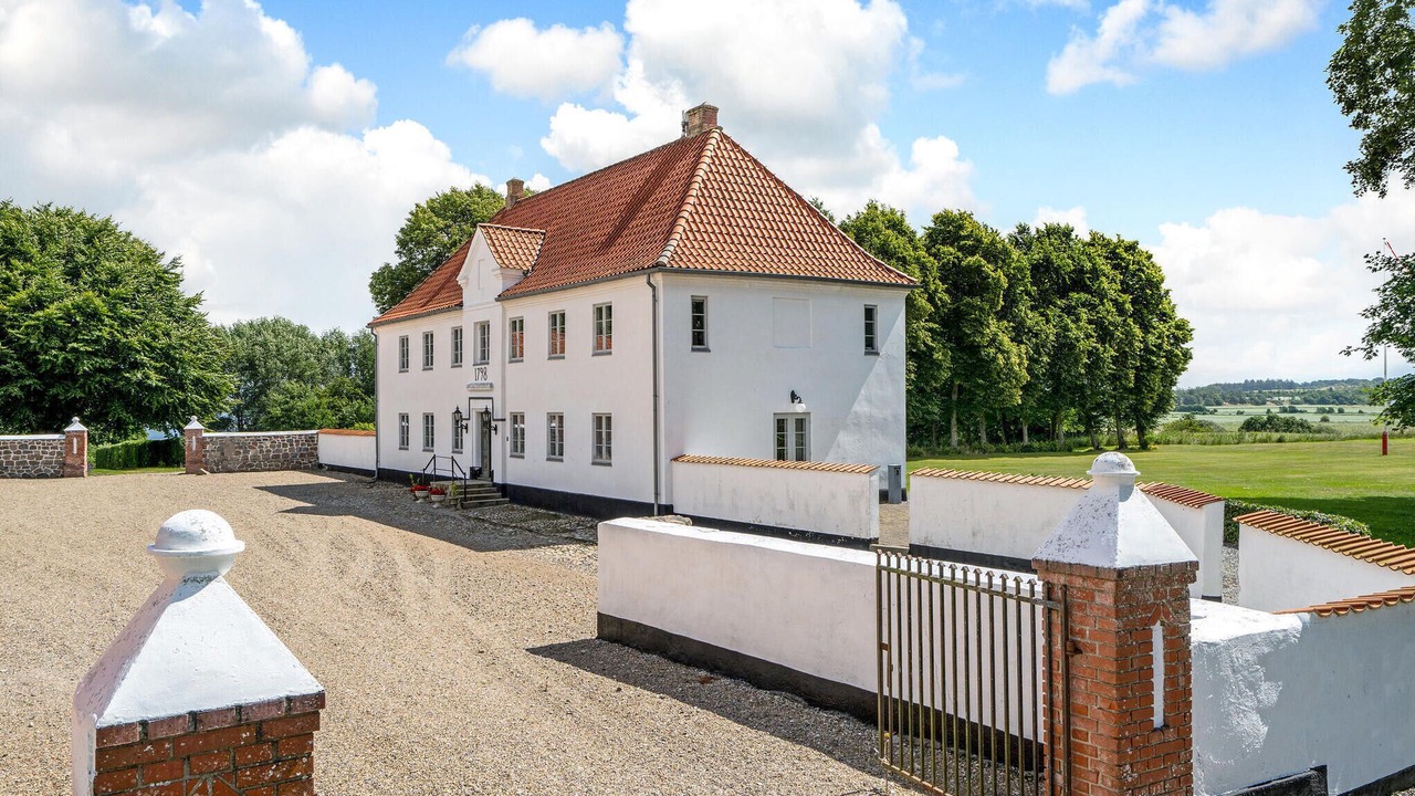 Photo of Others in Hojslev