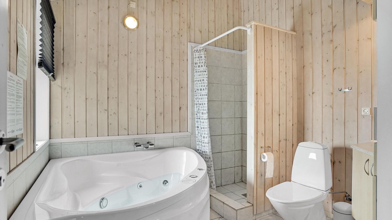 Photo of Bathroom in Aabenraa