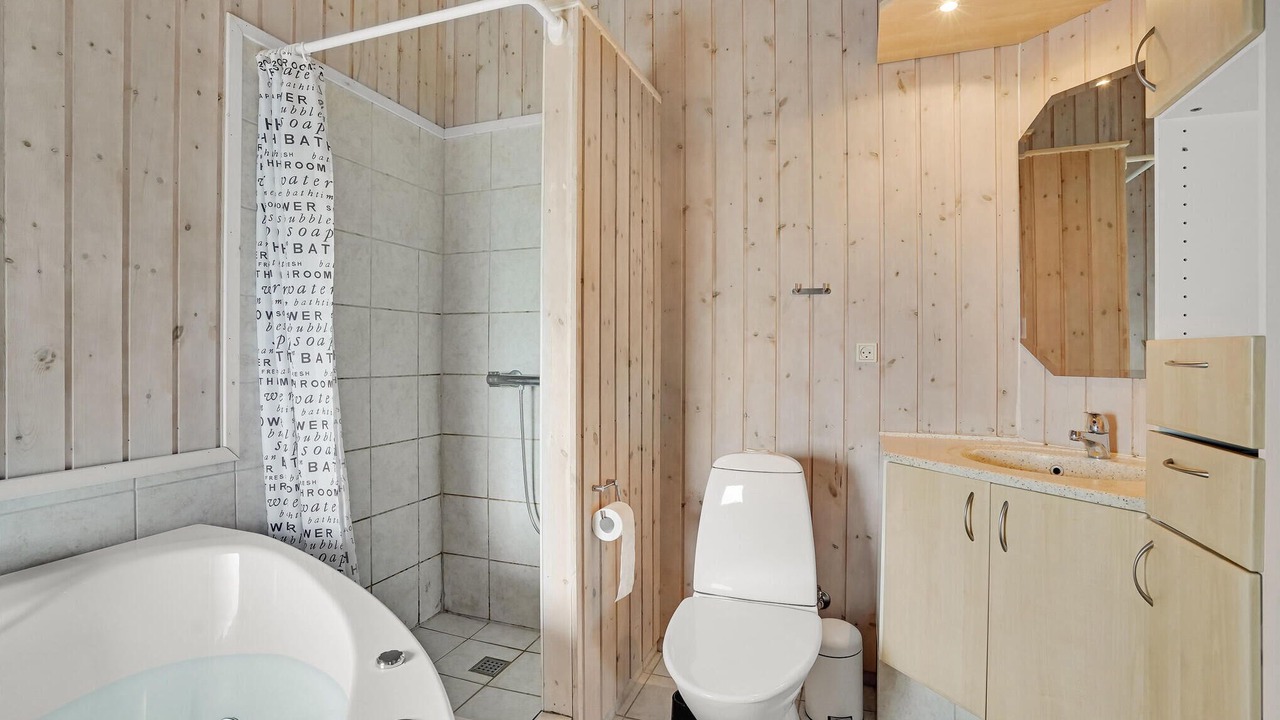 Photo of Bathroom in Aabenraa