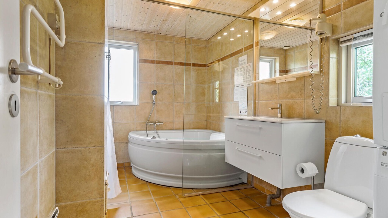 Photo of Bathroom in Hasmark Strand