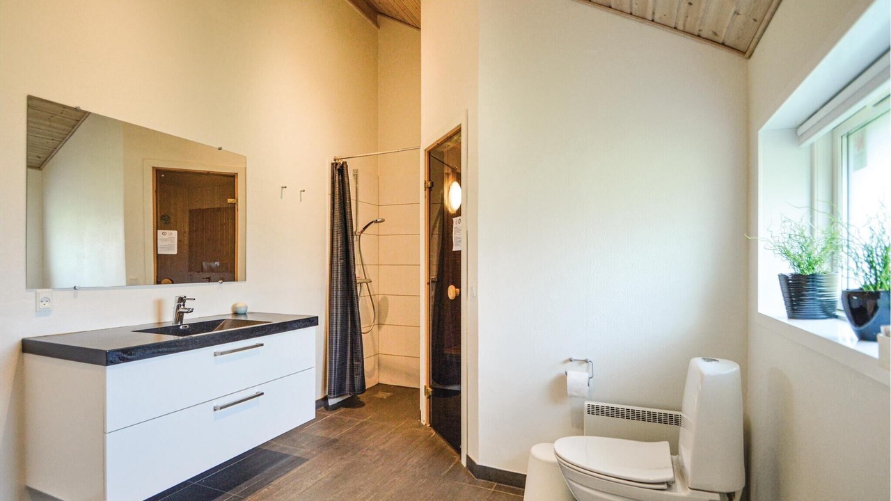 Photo of Bathroom in Arrild Ferieby