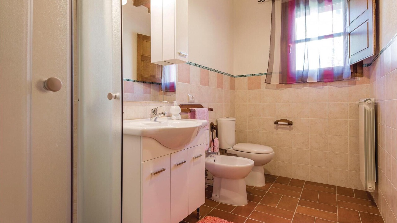 Photo of Bathroom in Buti