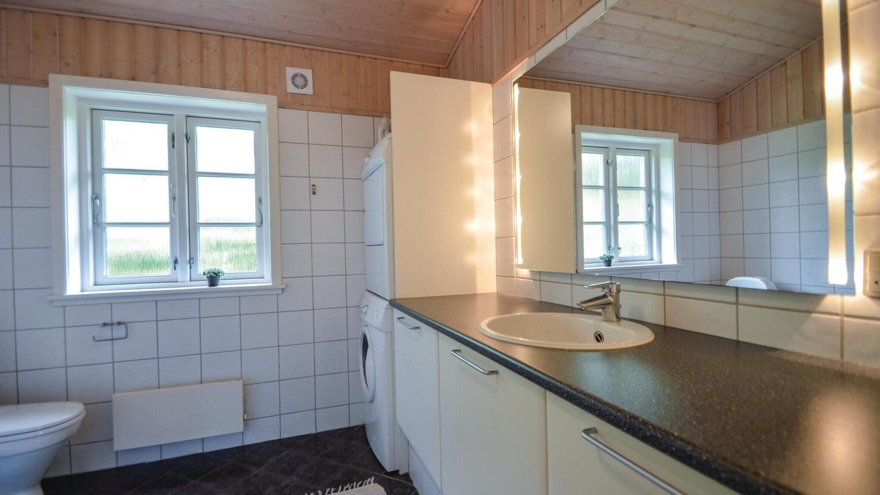 Photo of Bathroom in Sønderstrand