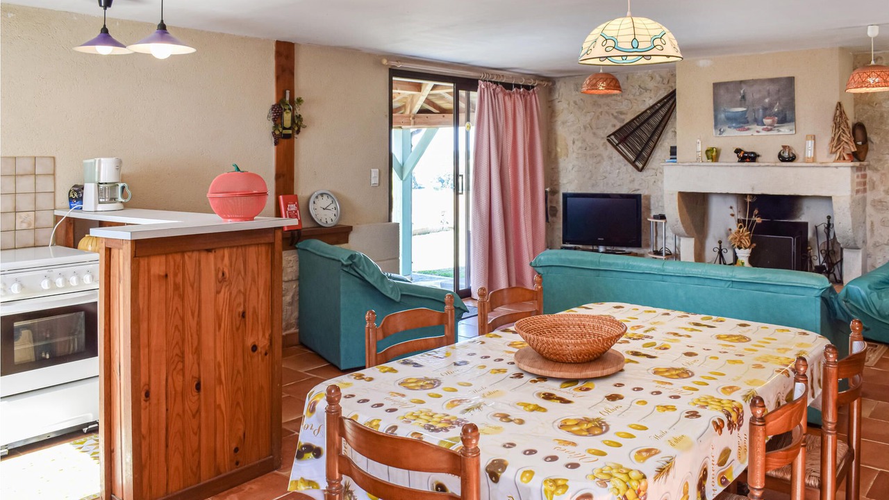 Photo of Bedroom in Sainte-Gemme