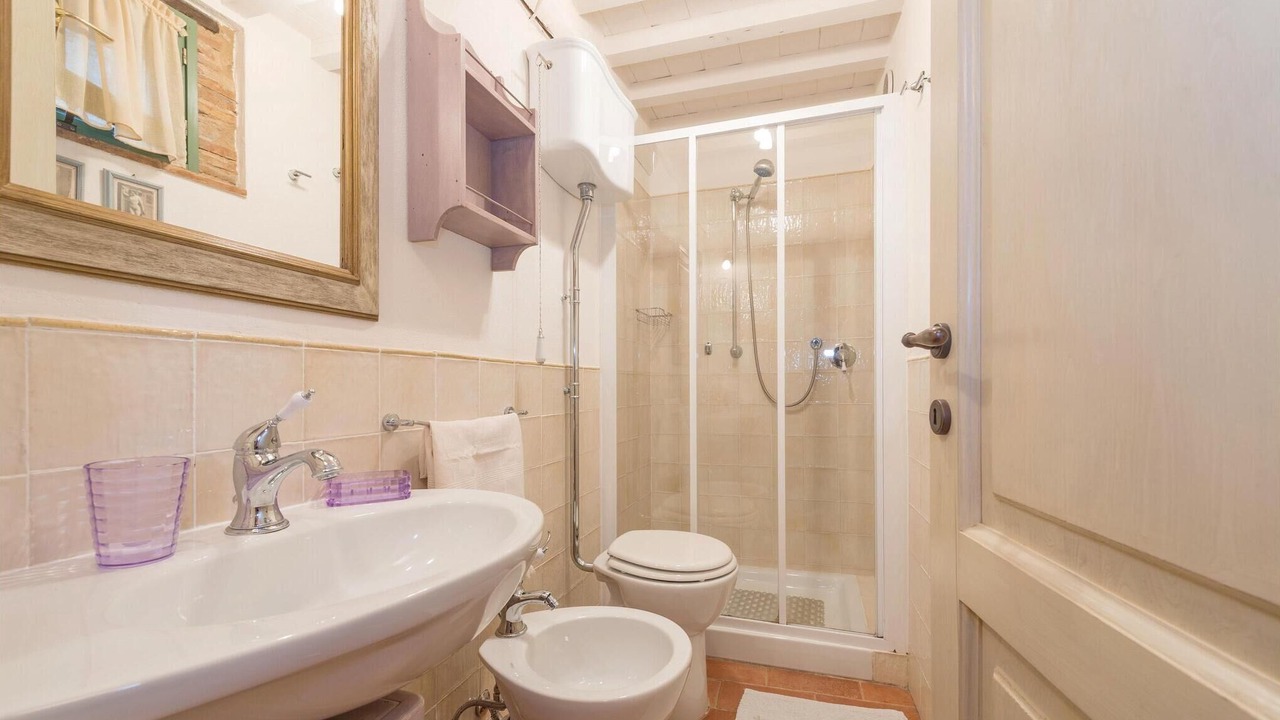 Photo of Bathroom in Buti