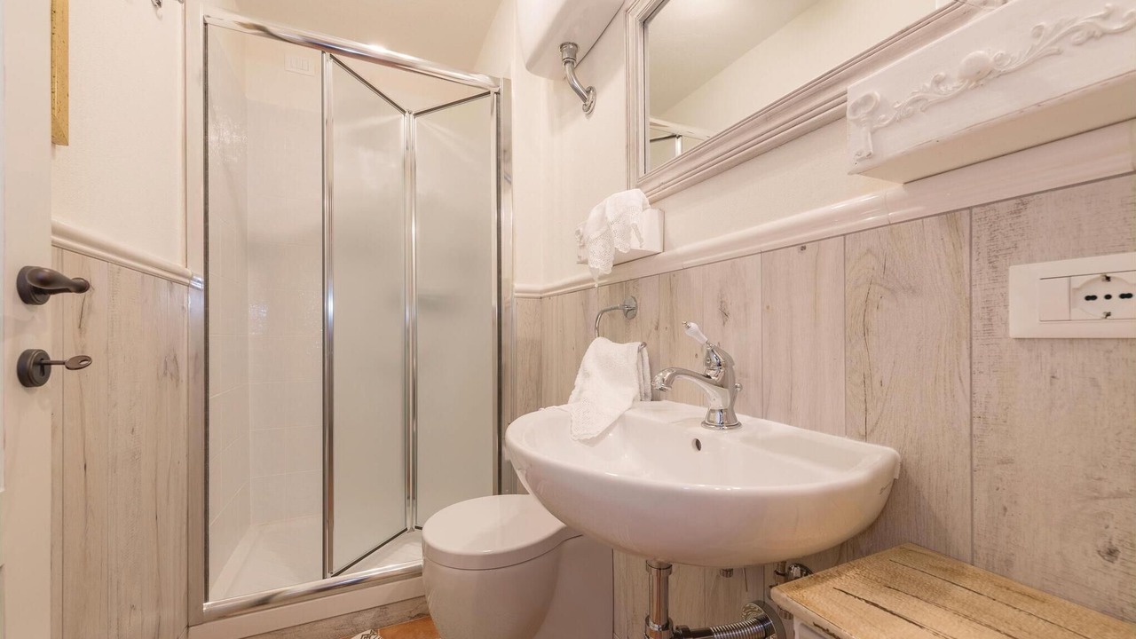 Photo of Bathroom in Buti