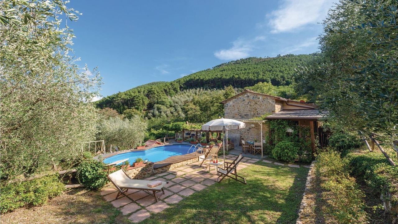 Photo of Outdoor in Buti