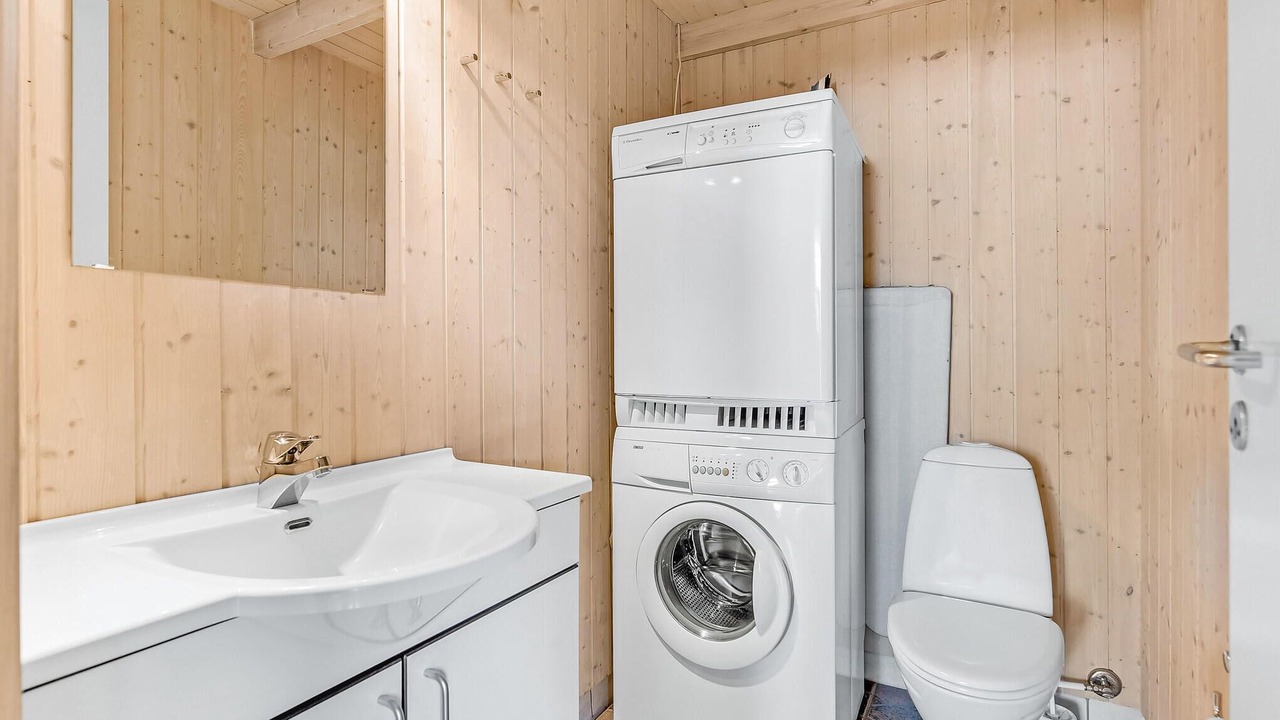 Photo of Bathroom in Flovt Strand