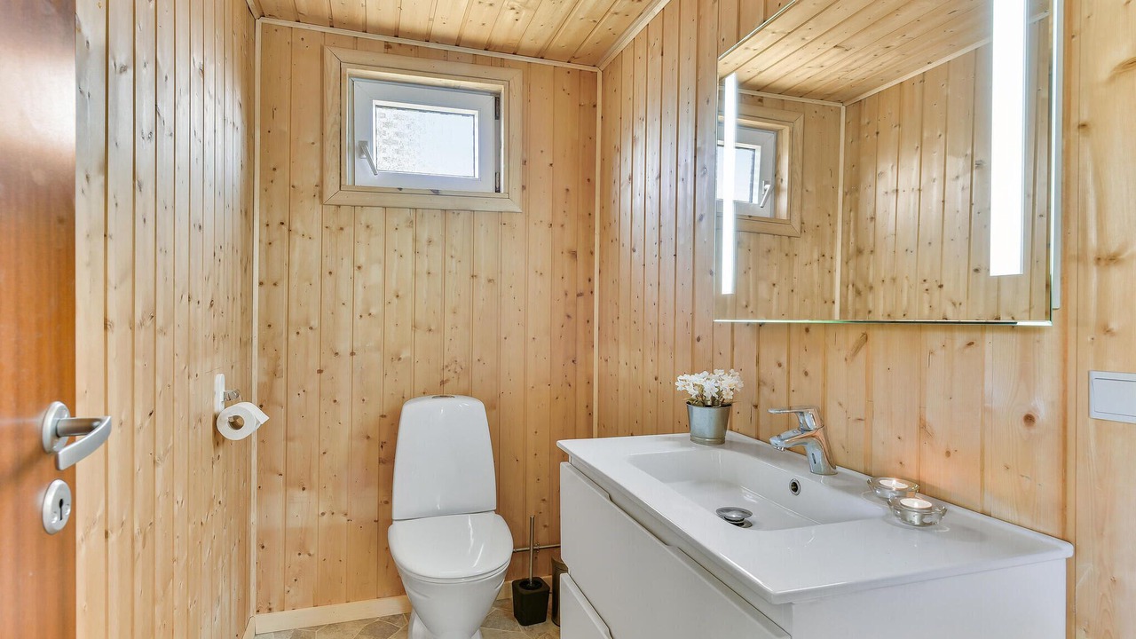 Photo of Bathroom in Skaven Strand