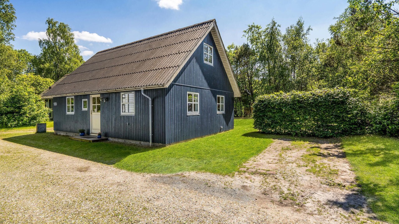 Photo of Outdoor in Skygge