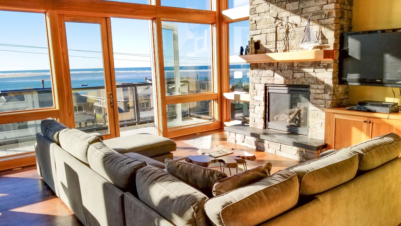 Photo of Livingroom in Happy Camp Hideaway
