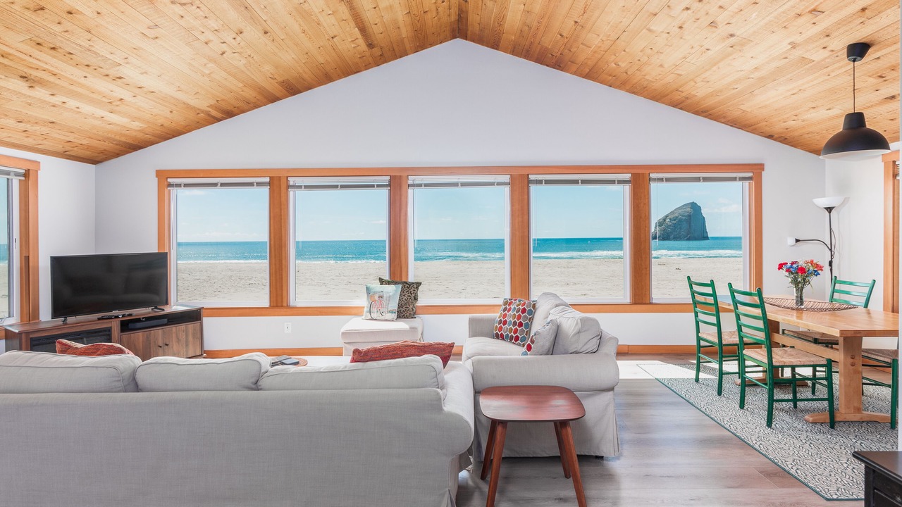 Photo of Livingroom in Oregon Coast