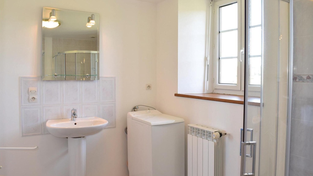 Photo of Bathroom in Ponts