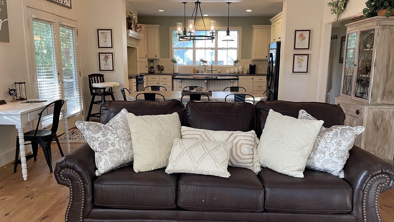Photo of Livingroom in Sautee Nacoochee